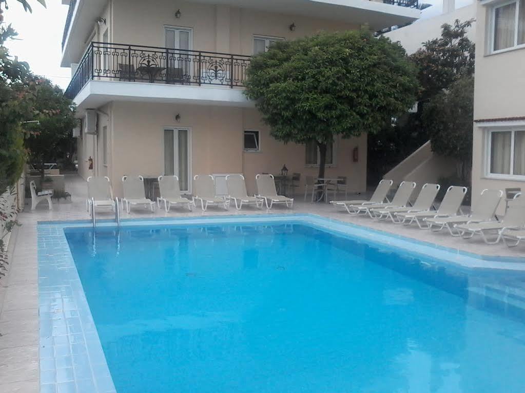 Okeanis II Aparthotel Kato Daratso Bagian luar foto